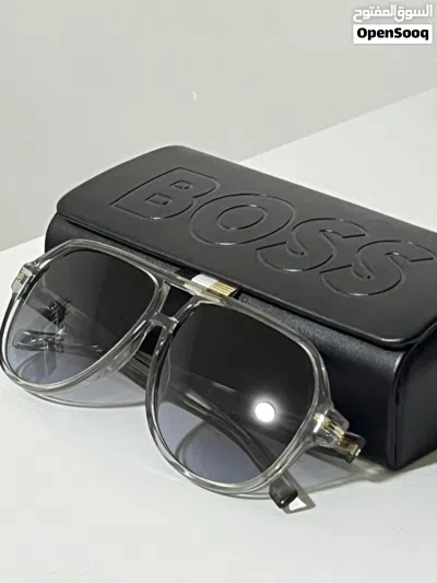 نظارة Boss أصلية للبيع بحالة الوكالة 4
