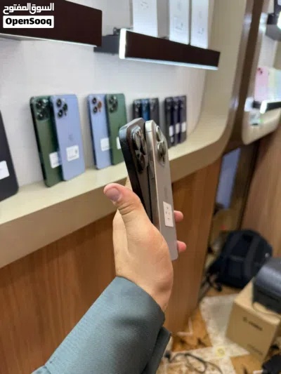 ايفون 15 برو عرطه 4
