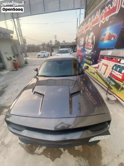 Dodge Challenger SXT Plus 3