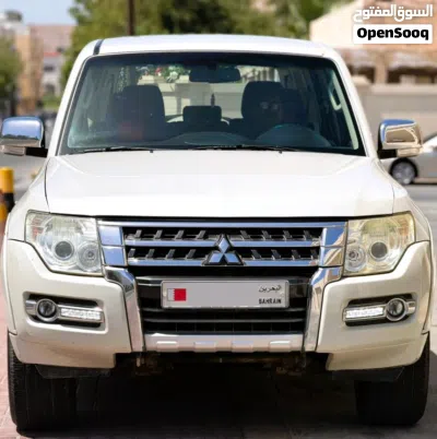 Mitsubishi Pajero Standard 4