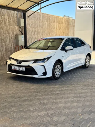 Toyota Corolla XLE 4