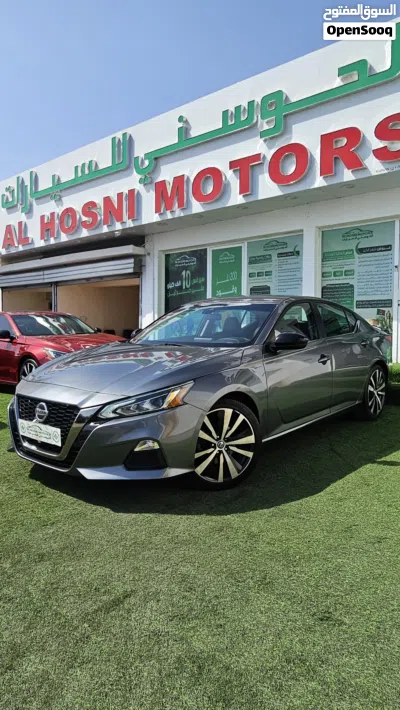 Nissan Altima SR 3