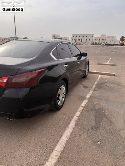 نيسان التيما S 2