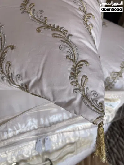 لأصحاب الفخامة والذوق الرفيع طقم لحاف جديد 100% من أشهر الماركات العالمية **Home Centre** 3