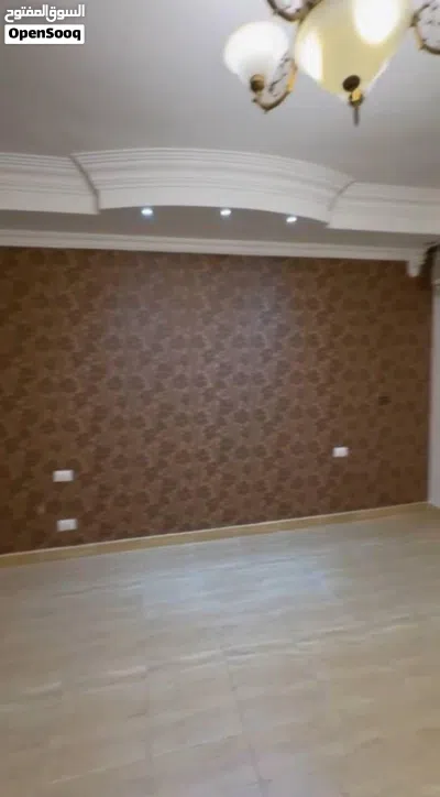 موقع متميز جدا بقرب من جسر السويس 2