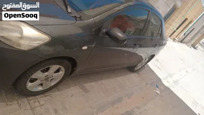 Toyota Yaris E 4
