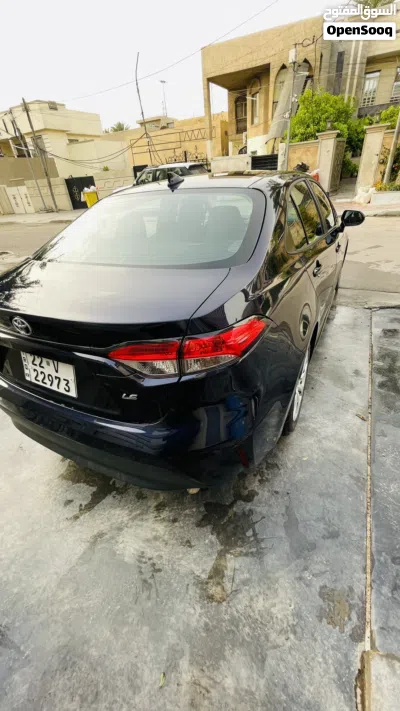 Toyota Corolla LE 3