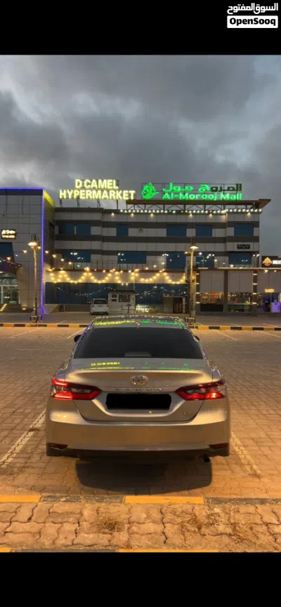 Toyota Camry LE 4