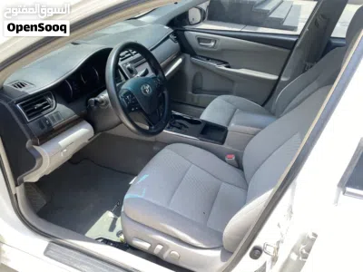 Toyota Camry LE 4