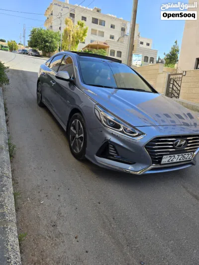 كيا نيرو Standard 2