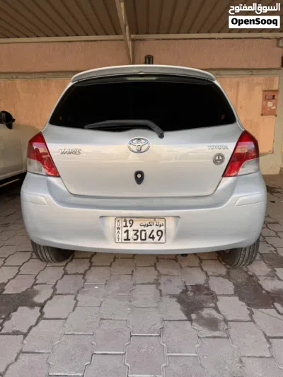 Toyota Yaris Basic 3