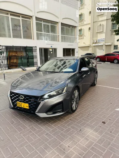 Nissan Altima S 2