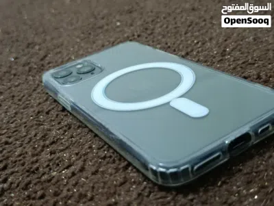 سلام عليكم ايفون 11 برو الله يبارك جهاز مبدلا شاشه فقط لصليه مركبله تلفون تبارك الله قاعد نضيف جهاز 4