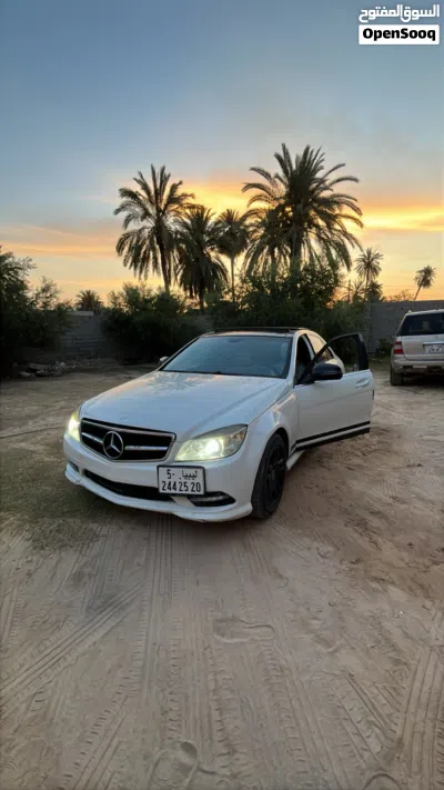 مرسيدس بنز الفئة-C C 350 3