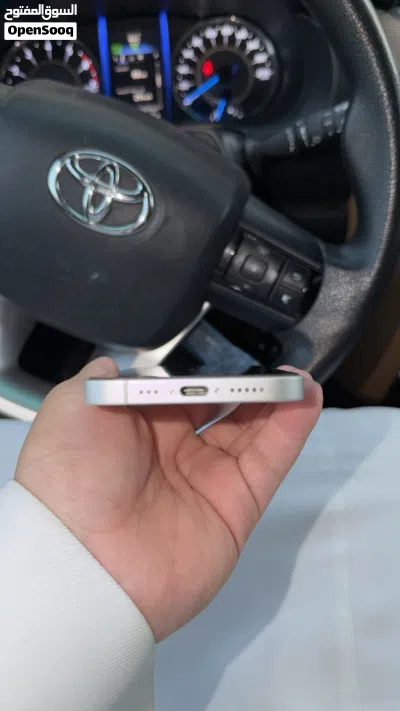ايفون 16e للبيع 3