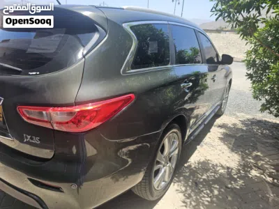 Infiniti JX35 4