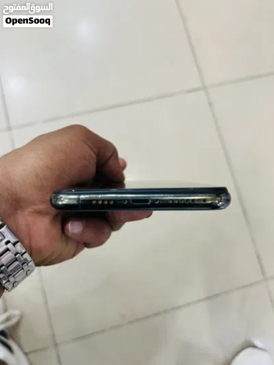 آيفون 11 برو ماكس 4