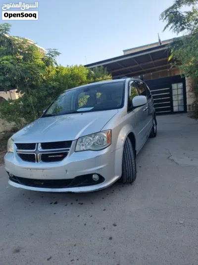 Dodge Caravan SXT Plus 2