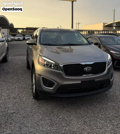 Kia Sorento EX 4