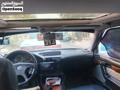 بي ام دبليو الفئة 5 525 3