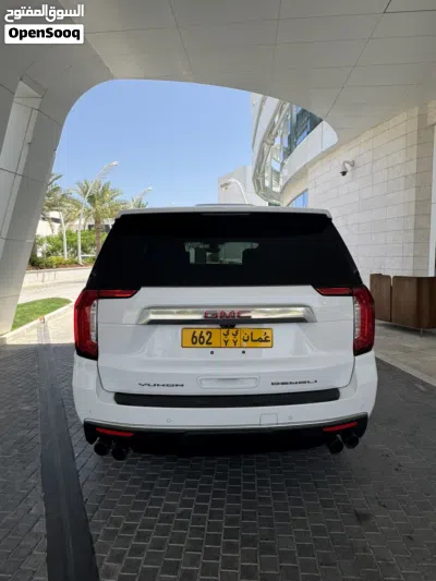 GMC Yukon Denali 3
