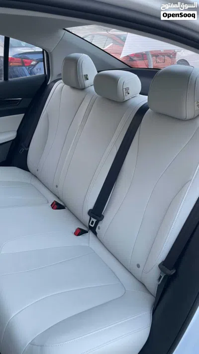 Mercedes Benz E-Class E 300 2