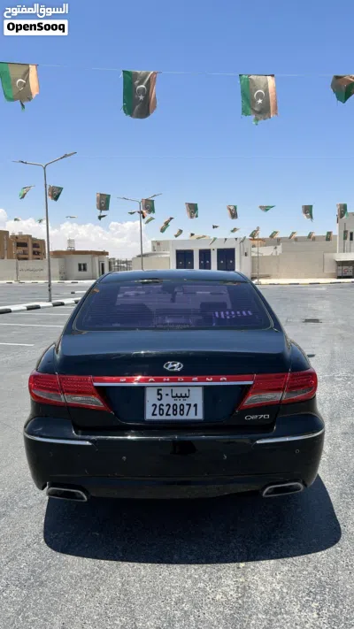 Hyundai Azera Standard 3