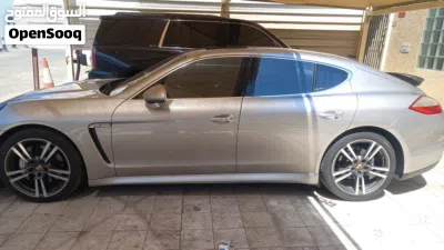 بورش باناميرا Panamera 4