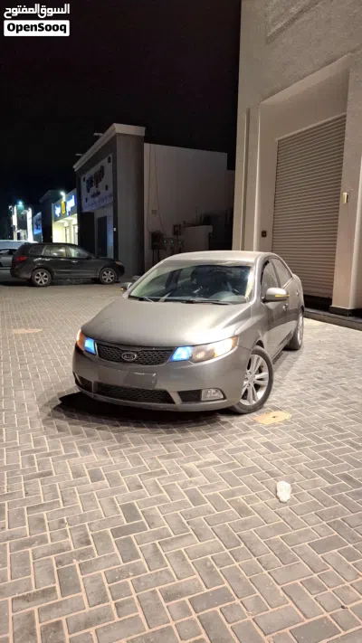 Kia Forte LXS 2