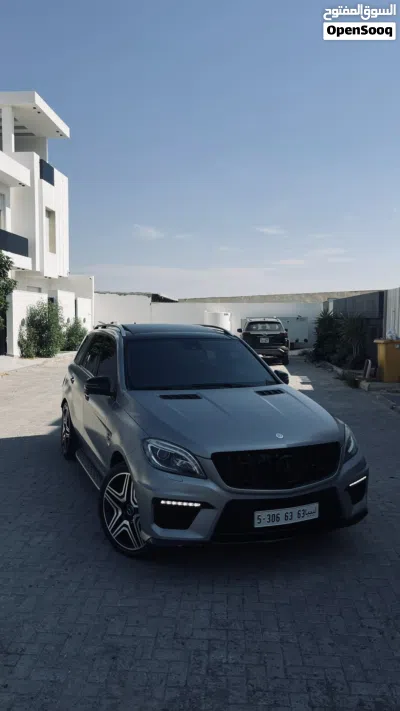 Mercedes Benz M-Class ML 63 AMG 2