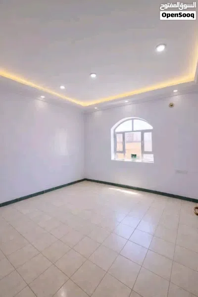 شقه اربع غرف معا صالتين جانبيه بلاصبحي ب90 الف 3