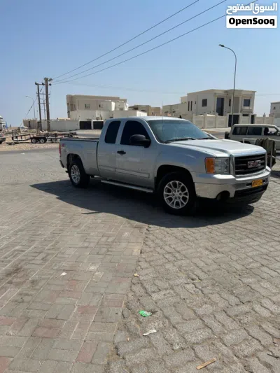 متوفر بدله غوص ليوخ وملكيات وقوارب مكاين تواصل فقط وتساب 4