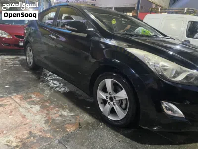 Hyundai Avante Standard 3