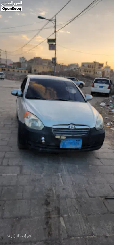 Hyundai Accent Standard 4