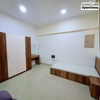 MALE EXECUTIVE BACHELOR FULLY FURNISHED ROOM 2