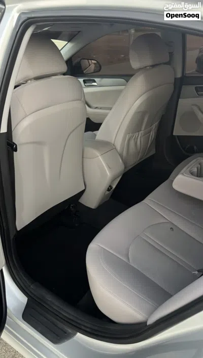 Hyundai Sonata Standard 2