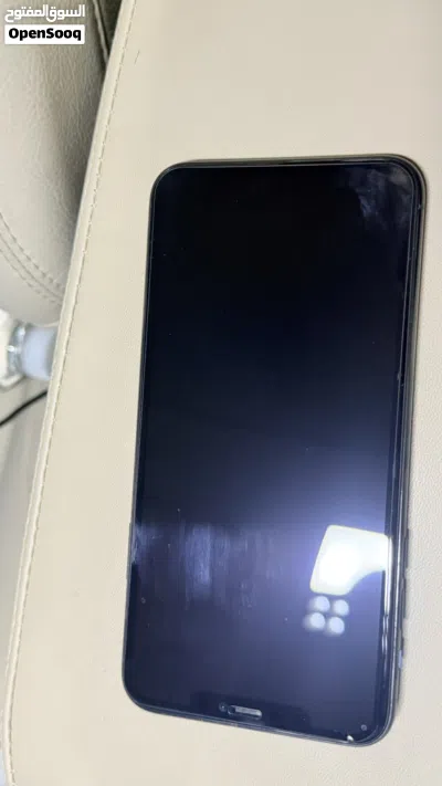 ايفون 11برو ماكس 512 GB 4