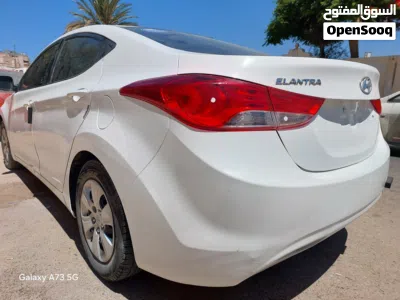 Hyundai Elantra GL 2