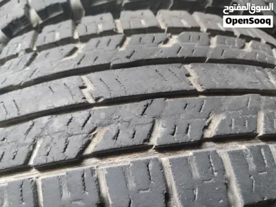 طقم 225/75R16 LT 10PR 2