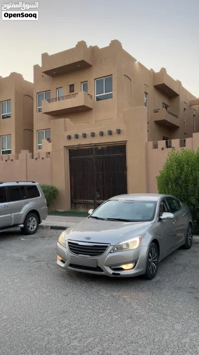 Kia Cadenza Premium 2