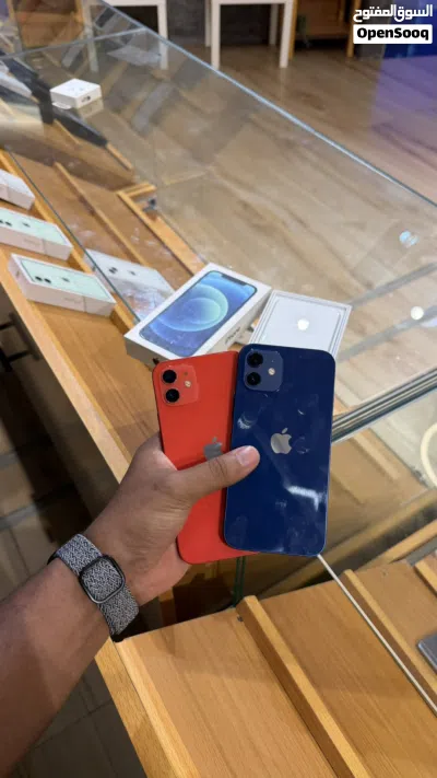 ايفون 12 - أصلي 100٪ - مع ضمان- بطارية فوق 90 - . Iphone 12 - 99rial 2