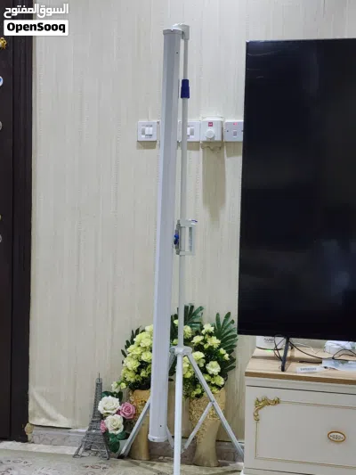 بروجتر مع شاشة عرض 2