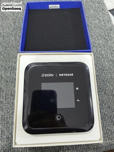 راوتر Netgear Nighthawk M5 MR5100 5G بحالة ممتازه يشتغل علي شبكة زين 2