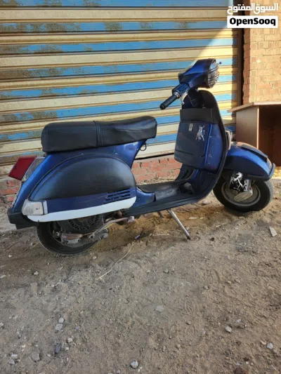 Vespa GTS Super 125 2