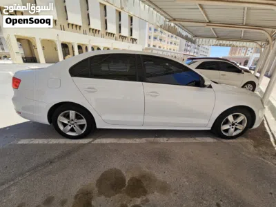 Volkswagen Jetta Standard 4
