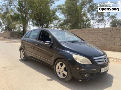 مرسيدس بنز الفئة-B B 200 3
