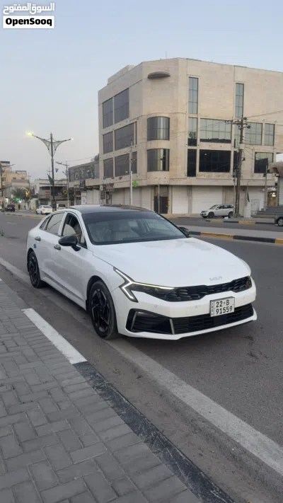 Kia K5 EX 4