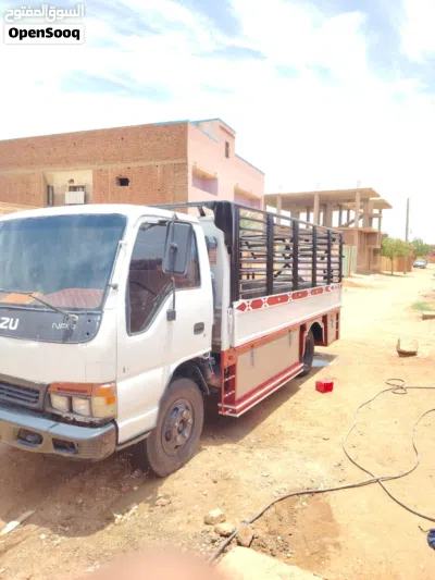 Mitsubishi Fuso Rosa 3