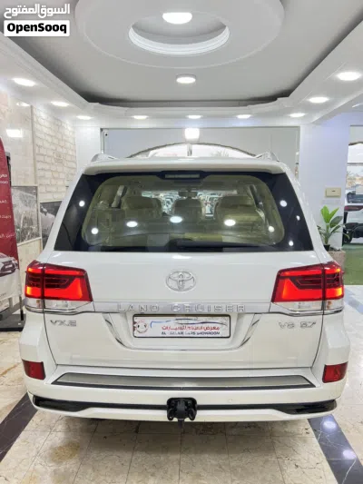 Toyota Land Cruiser EXR 4