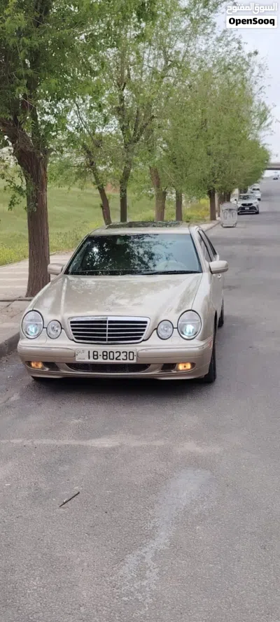 Mercedes Benz E-Class E 200 3